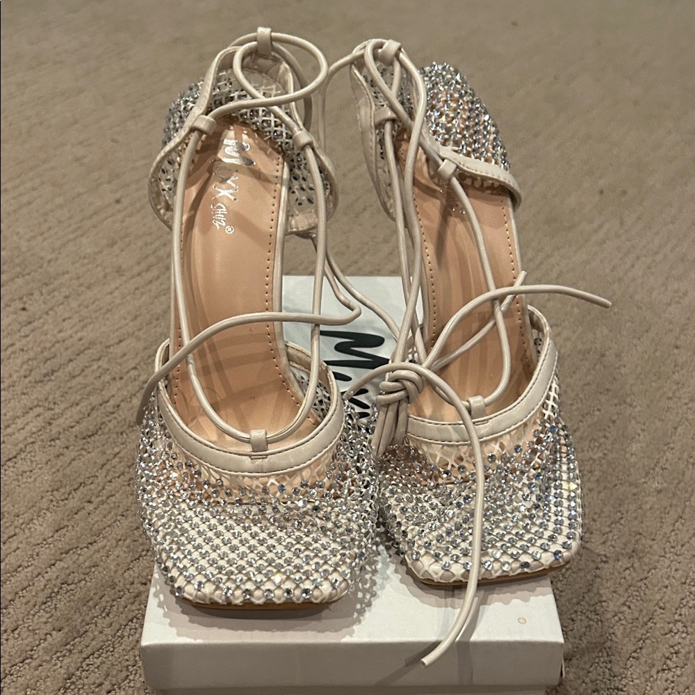 Mixx Shuz Silver Crystal-Embellished Heels